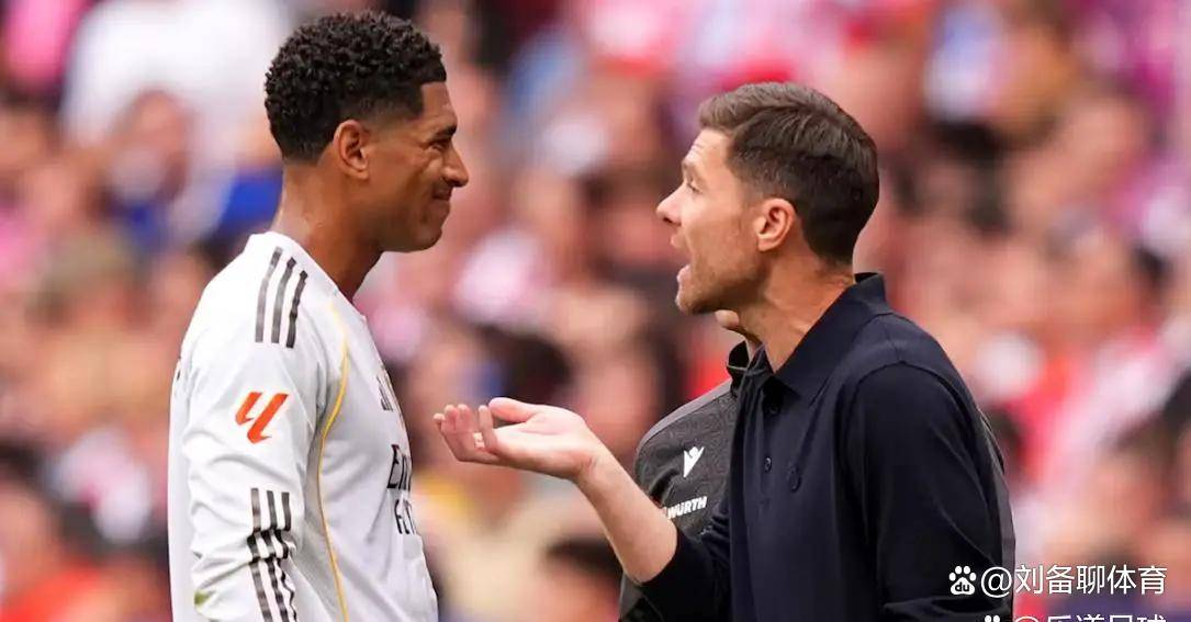 登贝莱男足最佳球员，FIFA年度最佳奖项汇集：多纳鲁马获最佳门将